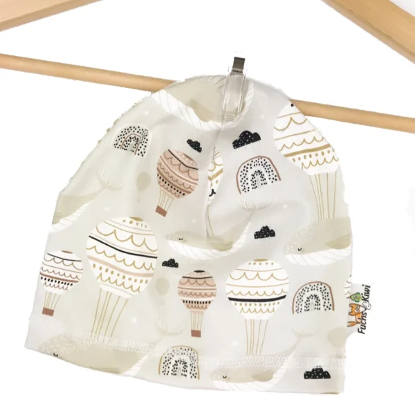 Beanie Flying Whale sand