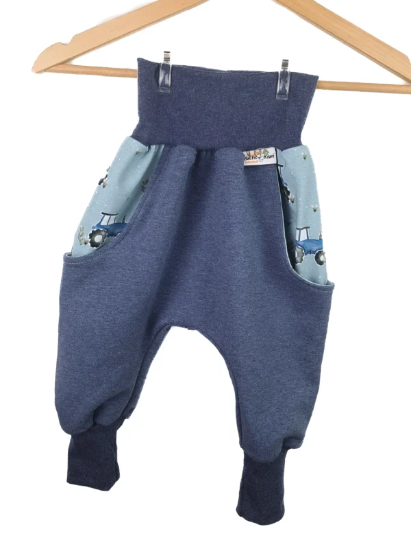 Pumphose mit Taschen dunkelblau mit Traktoren blau