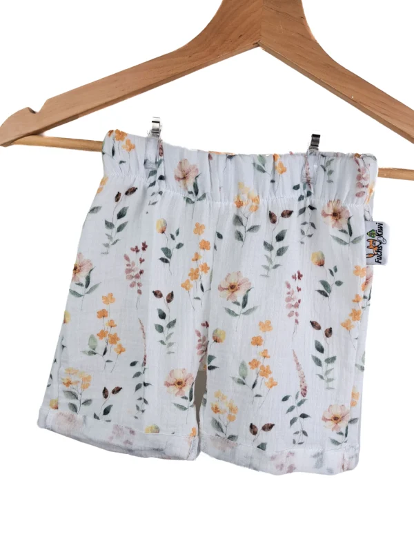Kurze Shorts Musselin Streublumen