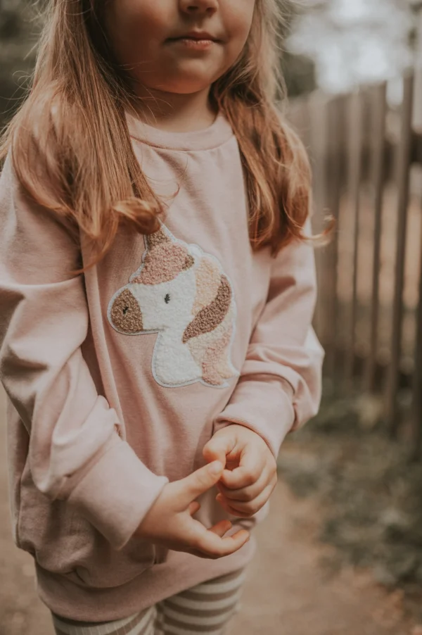 Pullover Einhornkopf-Patch – Bild 3