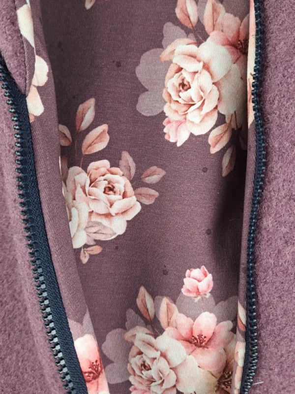 Walkoverall flieder mit Lovely Flowers – Bild 2